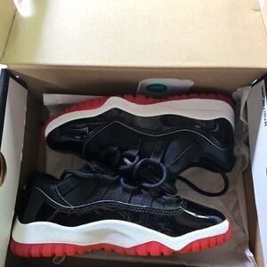 Jordan 11 BRED 13C